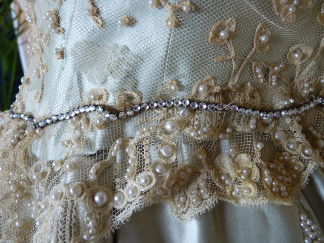 44 antique ball dress Worth 1894