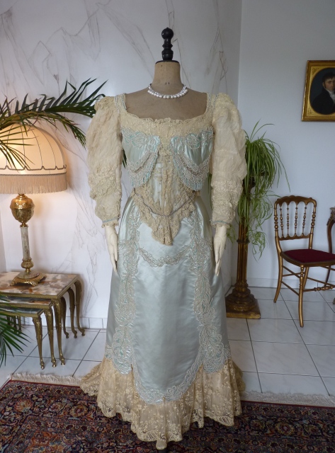 9 antique evening gown Worth 1894
