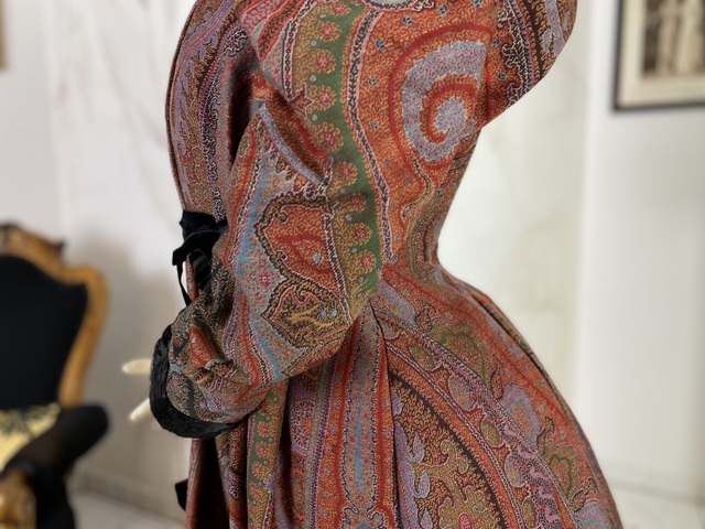 17 antique paisley dressing gown 1895