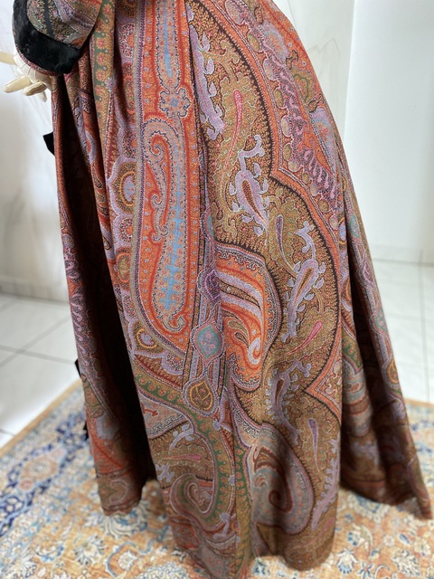 18 antique paisley dressing gown 1895