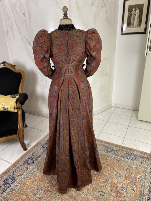 20 antique paisley dressing gown 1895