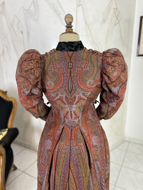 21 antique paisley dressing gown 1895