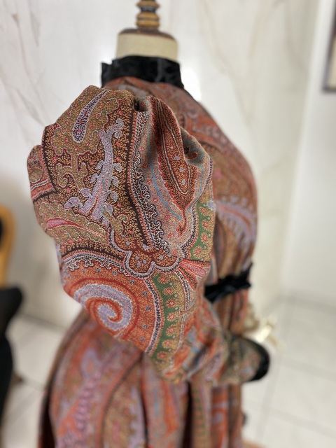 28 antique paisley dressing gown 1895