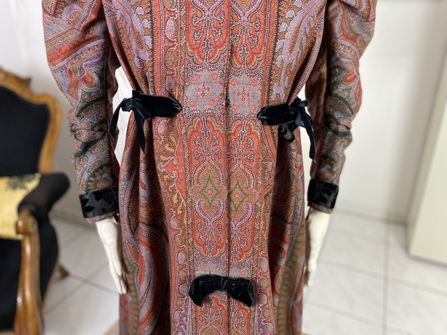 4 antique paisley dressing gown 1895