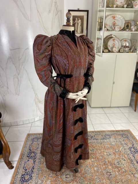 6 antique paisley dressing gown 1895