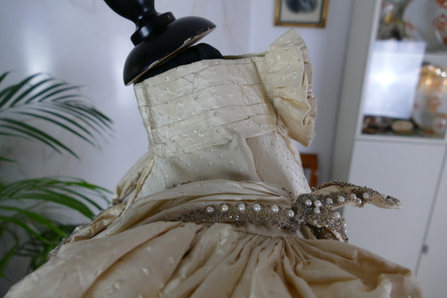 19 antique wedding dress 1895