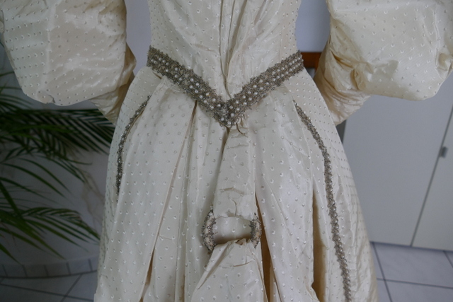 21 antique wedding dress 1895