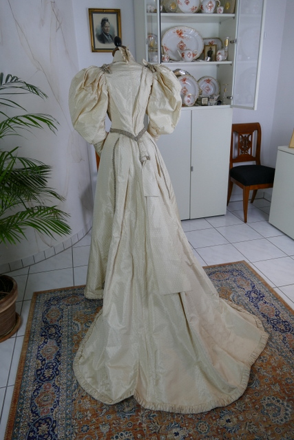 27 antique wedding dress 1895