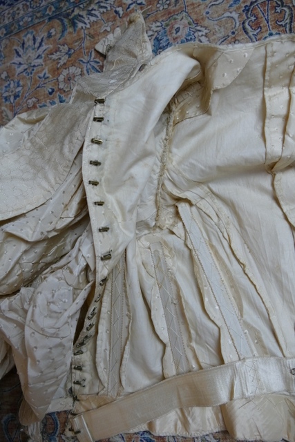 39 antique wedding dress 1895