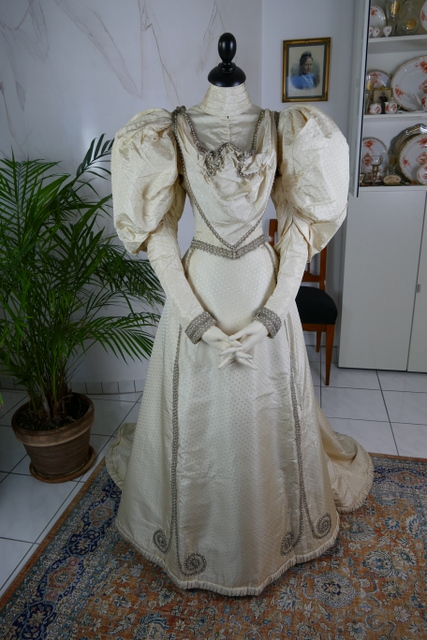 4 antique wedding dress 1895