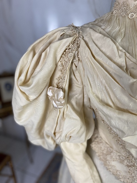 6 antique wedding dress 1895