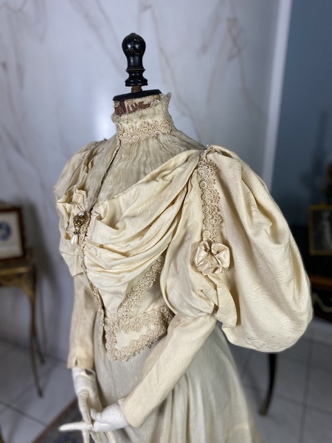9 antique wedding dress 1895