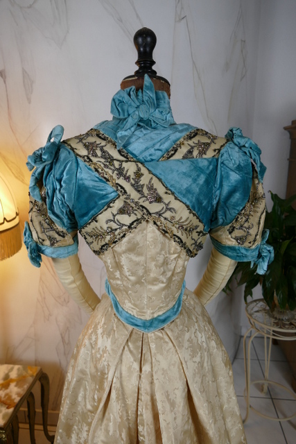 27 antique evening gown 1895