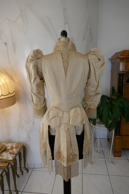 25 antique silk jacket 1895