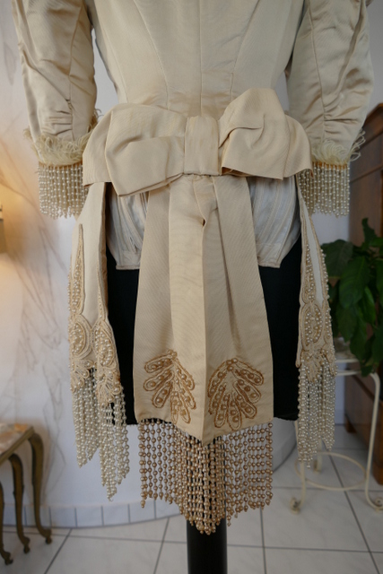 30 antique silk jacket 1895