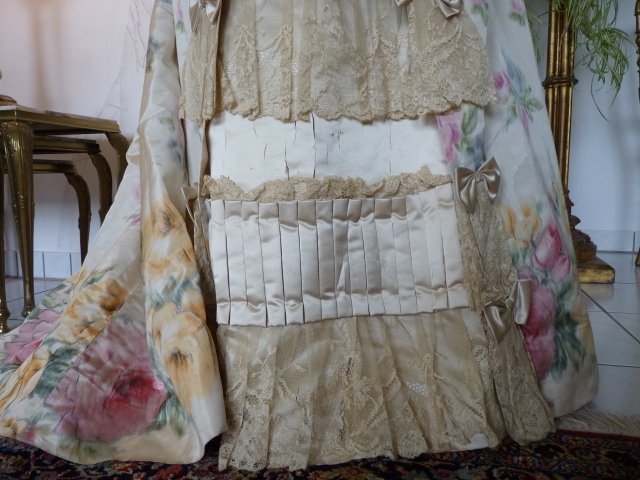 10 antique evening gown Henriette Tissier 1895