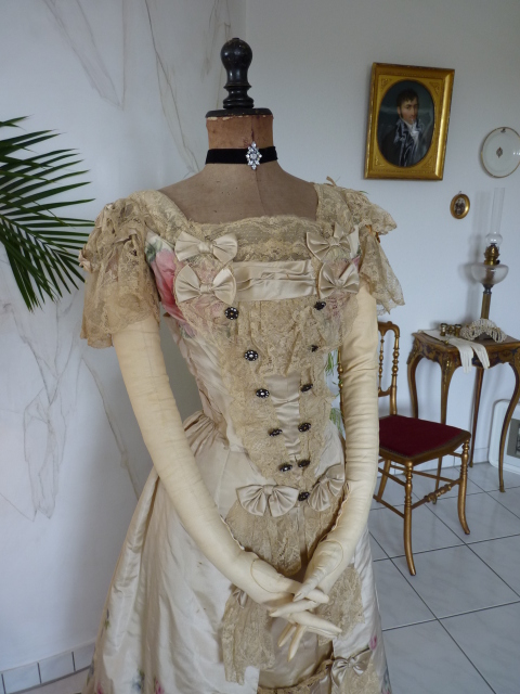 14 antique evening gown Henriette Tissier 1895