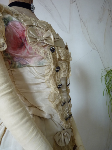 20 antique evening gown Henriette Tissier 1895
