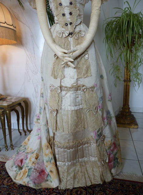 8 antique evening gown Henriette Tissier 1895