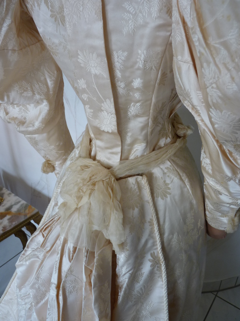 27 antikes Hochzeitskleid 1895