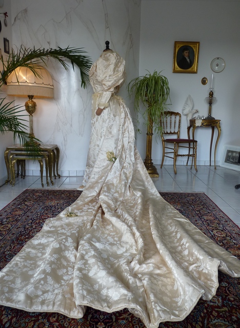 32 antikes Hochzeitskleid 1895