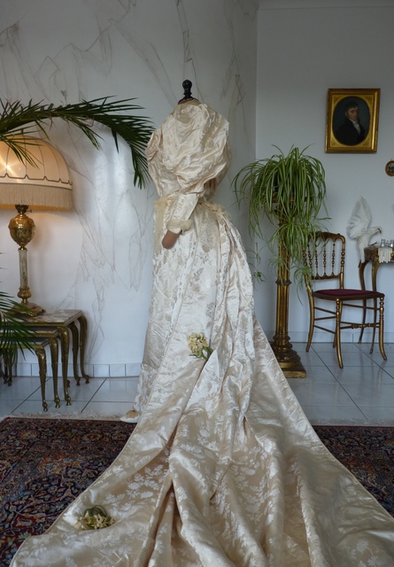 33 antikes Hochzeitskleid 1895