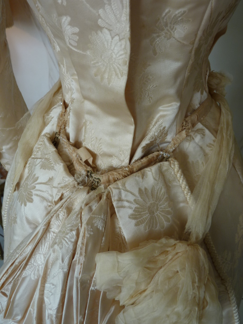 42 antikes Hochzeitskleid 1895