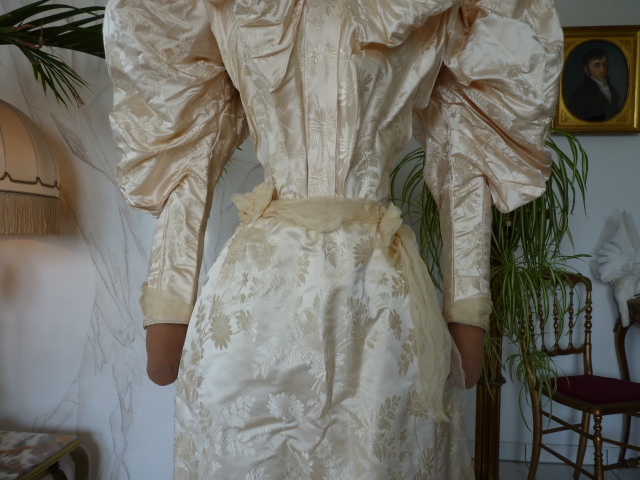 4 antikes Hochzeitskleid 1895