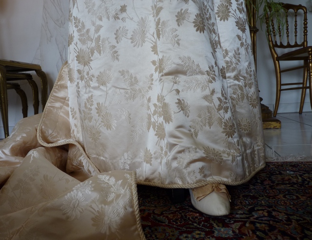 5 antikes Hochzeitskleid 1895