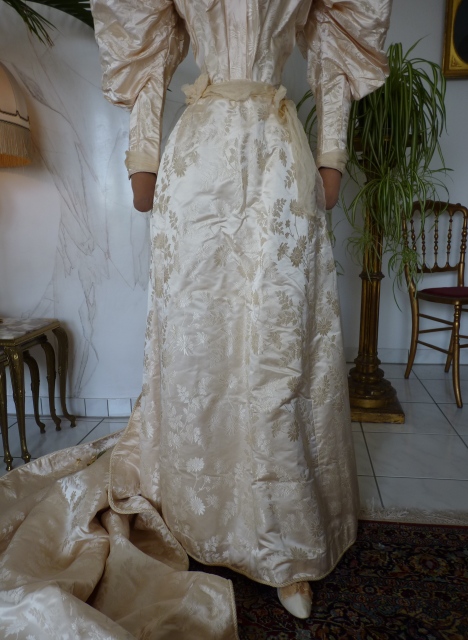 6 antikes Hochzeitskleid 1895