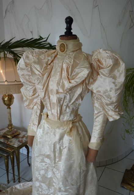7 antikes Hochzeitskleid 1895