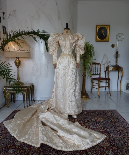 antikes Hochzeitskleid 1895