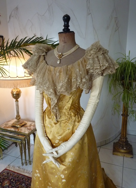 3 antique ball gown 1895