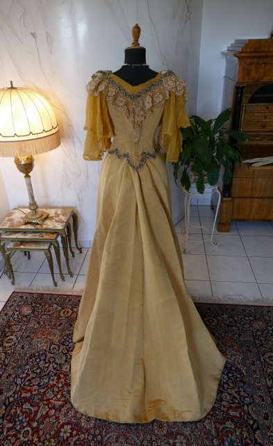 36 antique evening dress Elisabeth Schwarzkopf 1897