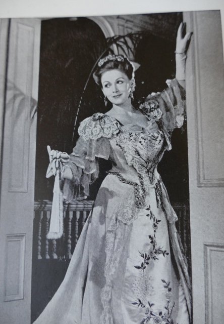 57 antique evening dress Elisabeth Schwarzkopf 1897