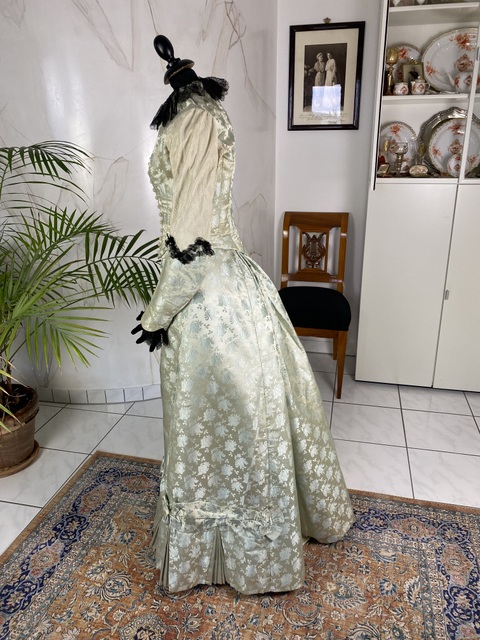 11 antique dinner dress 1898