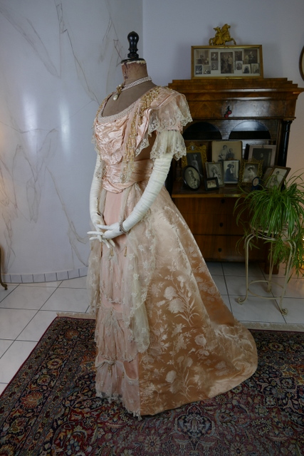 17 antique ball gown Biarritz 1898