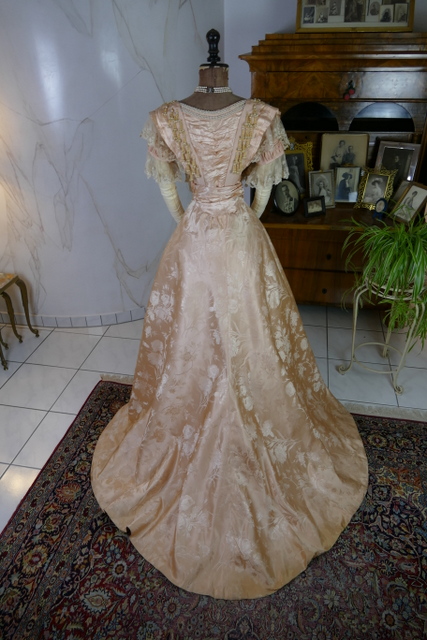 25 antique ball gown Biarritz 1898