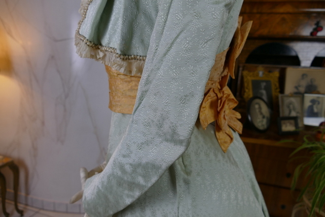 16 antique promenade gown Marie Robel 1898