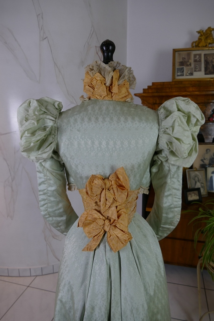 25 antique promenade gown Marie Robel 1898