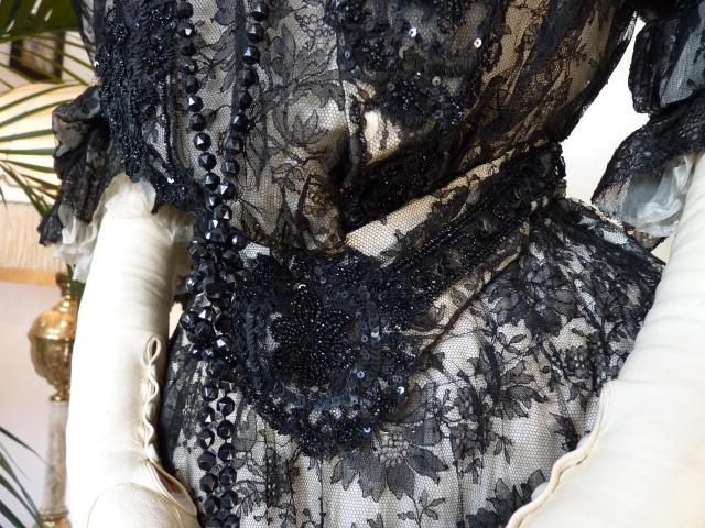 10 antique reception gown 1898