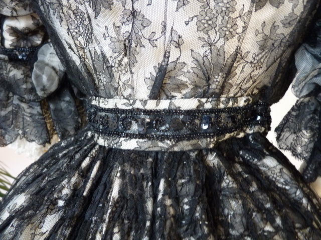 35 antique reception gown 1898