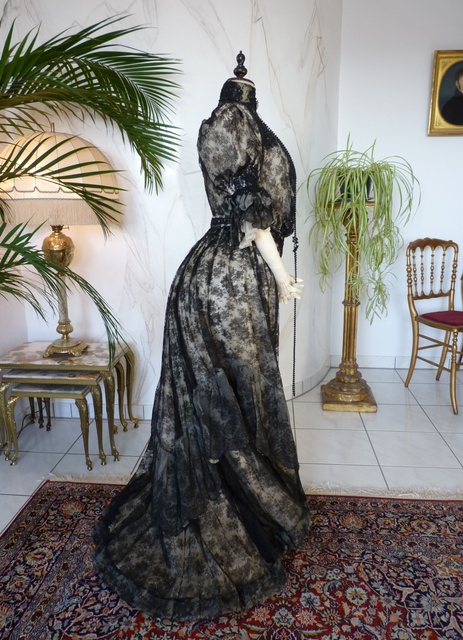45 antique reception gown 1898
