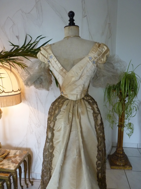 32 WORTH evening dress 1898