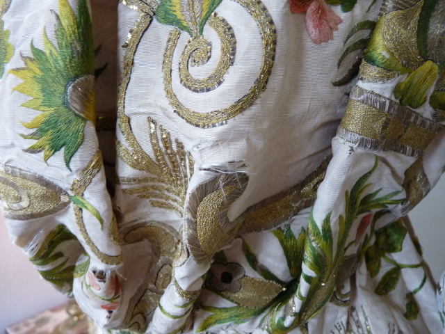 108 antique fancy dress WORTH 1898