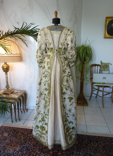 37 antique fancy dress WORTH 1898