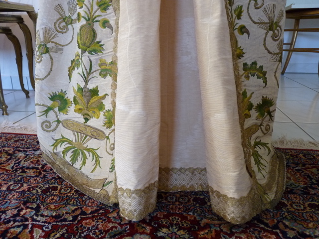 45 antique fancy dress WORTH 1898