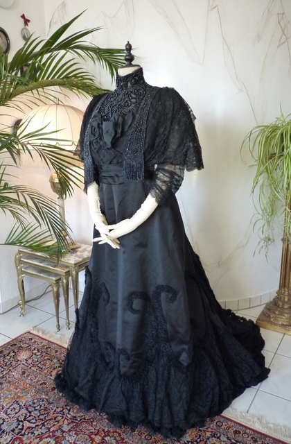 22 antique Worth evening dress 1898