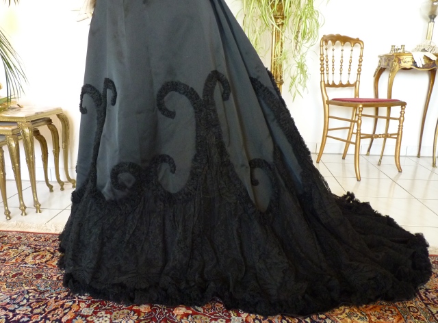 29antique Worth evening dress 1898