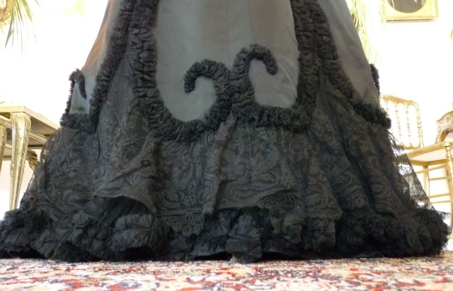 6a antique Worth evening dress 1898